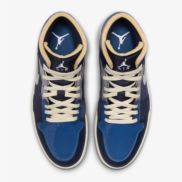 Air Jordan 1 Mid SE Craft
Men’s shoes main image 8